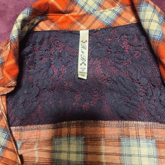 Plaid Button down - Picture 3 of 3